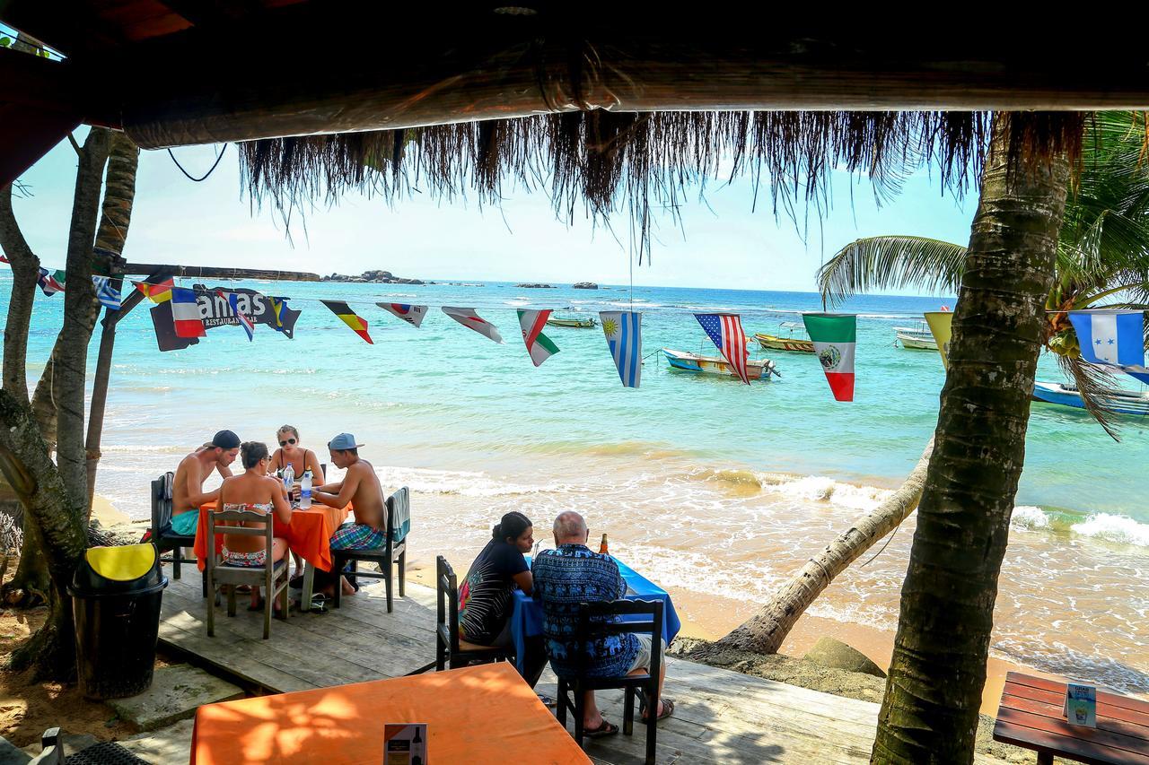 Mamas Coral Beach Hotel ヒッカドゥワ エクステリア 写真